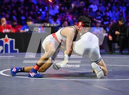 Thumbnail 3 in UIL Wrestling 6A Finals (106 lb - 150 lb) photogallery.