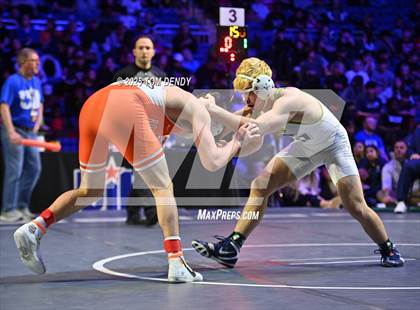 Thumbnail 1 in UIL Wrestling 6A Finals (106 lb - 150 lb) photogallery.