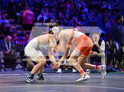 Thumbnail 1 in UIL Wrestling 6A Finals (106 lb - 150 lb) photogallery.