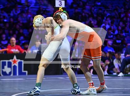 Thumbnail 3 in UIL Wrestling 6A Finals (106 lb - 150 lb) photogallery.