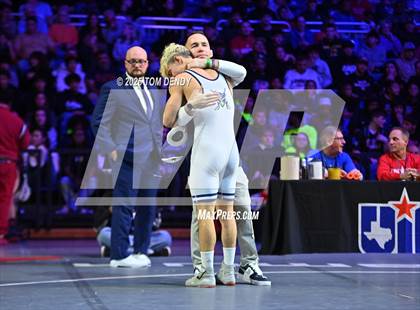Thumbnail 2 in UIL Wrestling 6A Finals (106 lb - 150 lb) photogallery.