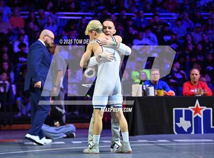 Thumbnail 1 in UIL Wrestling 6A Finals (106 lb - 150 lb) photogallery.