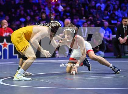 Thumbnail 3 in UIL Wrestling 6A Finals (106 lb - 150 lb) photogallery.