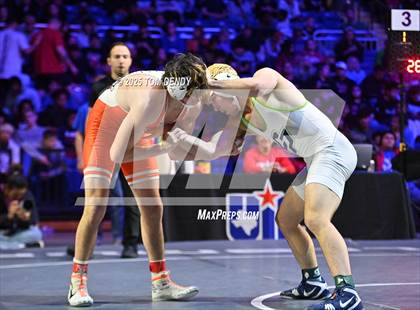 Thumbnail 2 in UIL Wrestling 6A Finals (106 lb - 150 lb) photogallery.