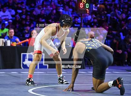 Thumbnail 3 in UIL Wrestling 6A Finals (106 lb - 150 lb) photogallery.