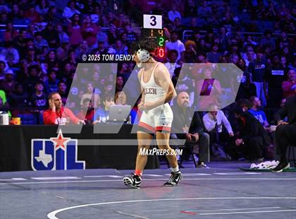 Thumbnail 3 in UIL Wrestling 6A Finals (106 lb - 150 lb) photogallery.