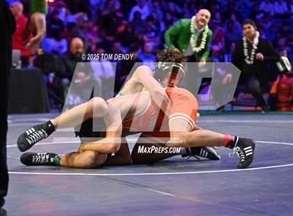 Thumbnail 2 in UIL Wrestling 6A Finals (106 lb - 150 lb) photogallery.