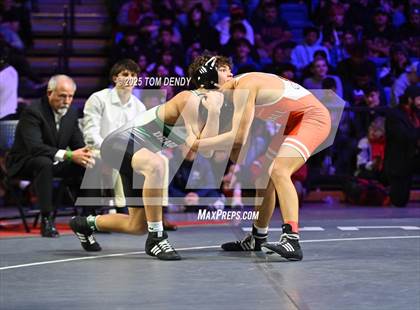 Thumbnail 1 in UIL Wrestling 6A Finals (106 lb - 150 lb) photogallery.
