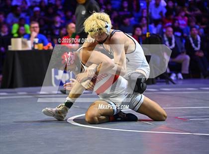 Thumbnail 1 in UIL Wrestling 6A Finals (106 lb - 150 lb) photogallery.