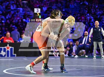 Thumbnail 3 in UIL Wrestling 6A Finals (106 lb - 150 lb) photogallery.