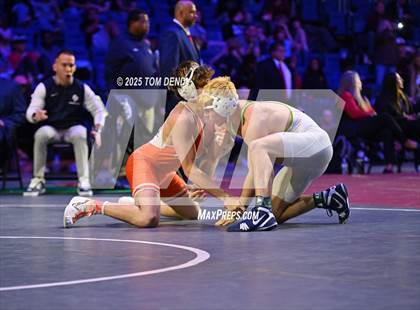 Thumbnail 2 in UIL Wrestling 6A Finals (106 lb - 150 lb) photogallery.