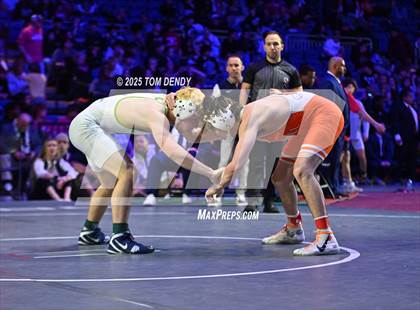 Thumbnail 2 in UIL Wrestling 6A Finals (106 lb - 150 lb) photogallery.