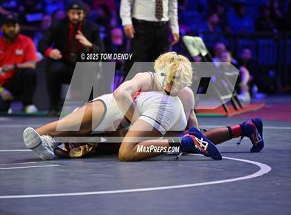 Thumbnail 1 in UIL Wrestling 6A Finals (106 lb - 150 lb) photogallery.