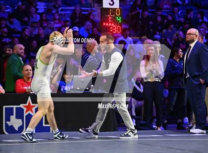 Thumbnail 3 in UIL Wrestling 6A Finals (106 lb - 150 lb) photogallery.