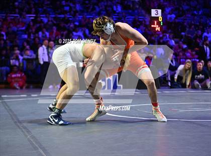 Thumbnail 3 in UIL Wrestling 6A Finals (106 lb - 150 lb) photogallery.