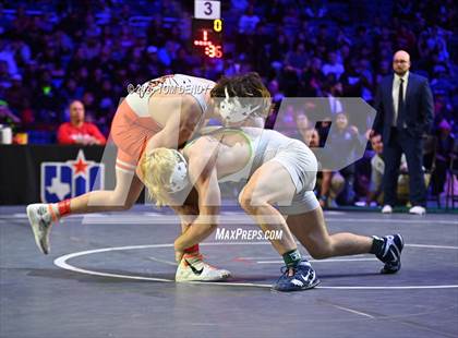 Thumbnail 1 in UIL Wrestling 6A Finals (106 lb - 150 lb) photogallery.