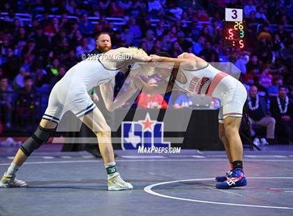 Thumbnail 1 in UIL Wrestling 6A Finals (106 lb - 150 lb) photogallery.