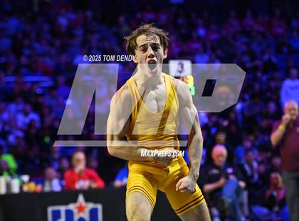 Thumbnail 2 in UIL Wrestling 6A Finals (106 lb - 150 lb) photogallery.