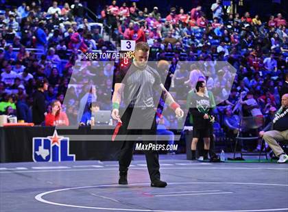 Thumbnail 3 in UIL Wrestling 6A Finals (106 lb - 150 lb) photogallery.