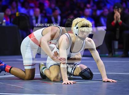 Thumbnail 2 in UIL Wrestling 6A Finals (106 lb - 150 lb) photogallery.