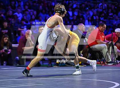 Thumbnail 2 in UIL Wrestling 6A Finals (106 lb - 150 lb) photogallery.