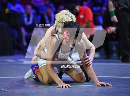 Thumbnail 3 in UIL Wrestling 6A Finals (106 lb - 150 lb) photogallery.