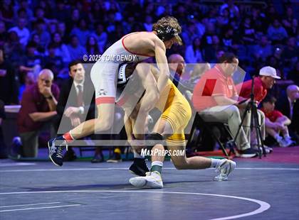 Thumbnail 1 in UIL Wrestling 6A Finals (106 lb - 150 lb) photogallery.