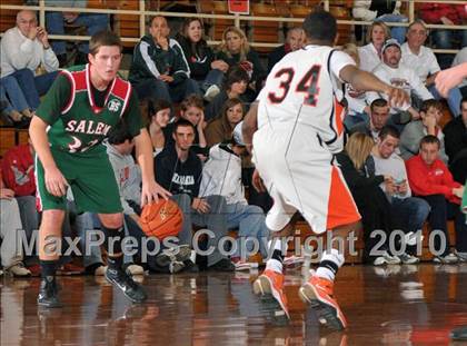 Thumbnail 2 in Salem vs Mt. Vernon (3A Regionals) photogallery.