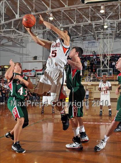Thumbnail 2 in Salem vs Mt. Vernon (3A Regionals) photogallery.