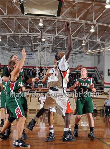 Thumbnail 3 in Salem vs Mt. Vernon (3A Regionals) photogallery.