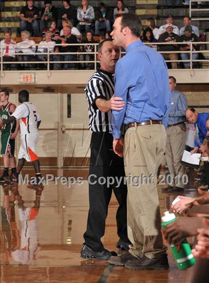Thumbnail 1 in Salem vs Mt. Vernon (3A Regionals) photogallery.