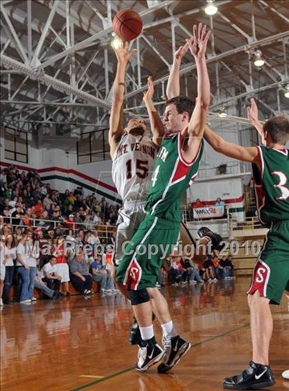 Thumbnail 2 in Salem vs Mt. Vernon (3A Regionals) photogallery.