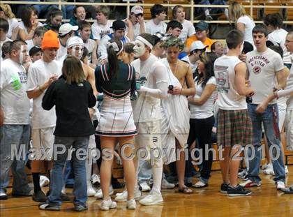Thumbnail 3 in Salem vs Mt. Vernon (3A Regionals) photogallery.