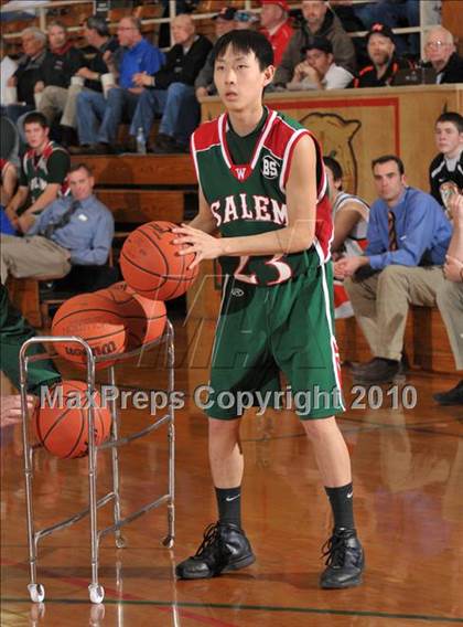 Thumbnail 3 in Salem vs Mt. Vernon (3A Regionals) photogallery.