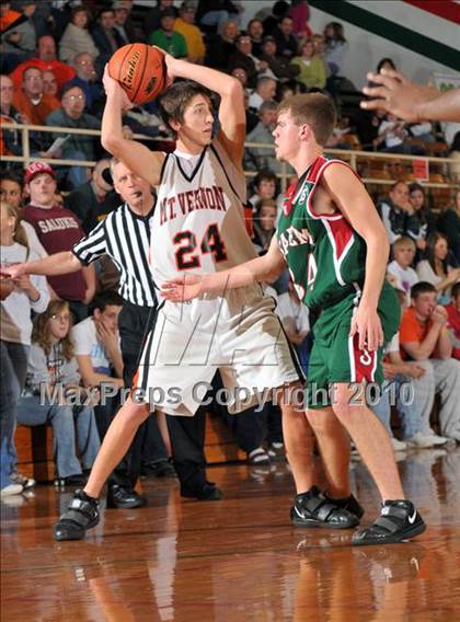 Thumbnail 3 in Salem vs Mt. Vernon (3A Regionals) photogallery.