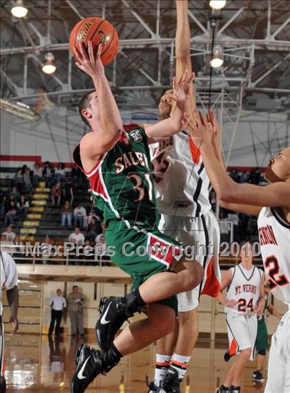 Thumbnail 1 in Salem vs Mt. Vernon (3A Regionals) photogallery.
