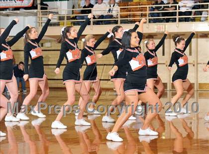 Thumbnail 1 in Salem vs Mt. Vernon (3A Regionals) photogallery.