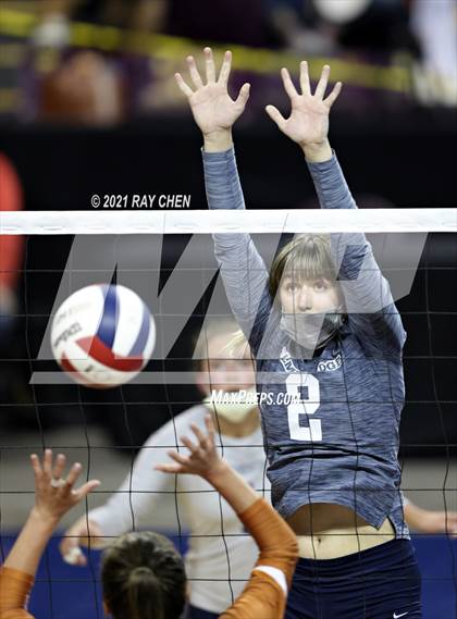 Thumbnail 1 in Palmer Ridge vs. Mead (CHSAA 4A Championship) photogallery.