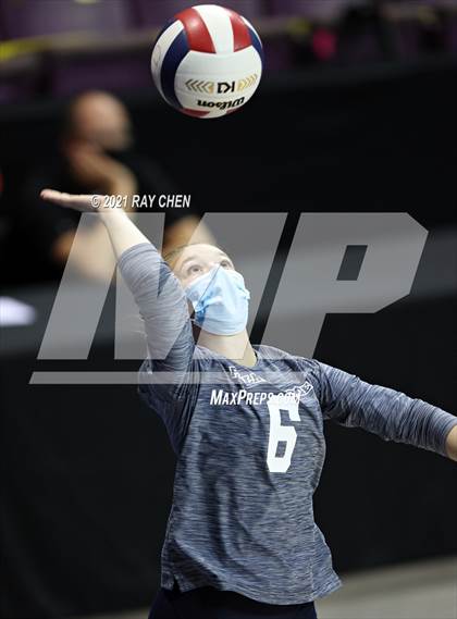 Thumbnail 2 in Palmer Ridge vs. Mead (CHSAA 4A Championship) photogallery.