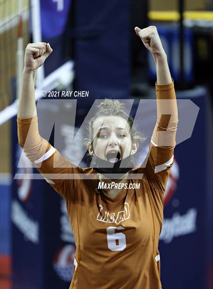 Thumbnail 3 in Palmer Ridge vs. Mead (CHSAA 4A Championship) photogallery.