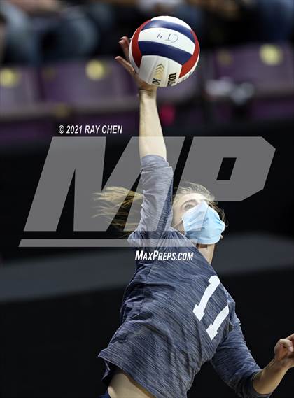 Thumbnail 1 in Palmer Ridge vs. Mead (CHSAA 4A Championship) photogallery.