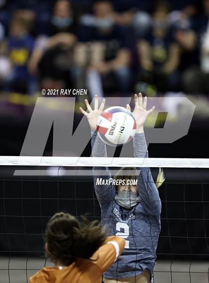 Thumbnail 3 in Palmer Ridge vs. Mead (CHSAA 4A Championship) photogallery.
