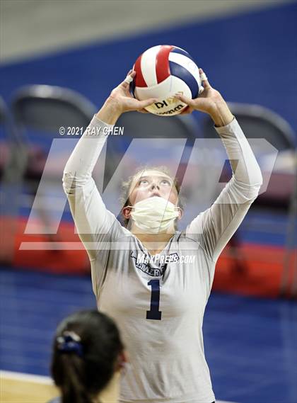 Thumbnail 1 in Palmer Ridge vs. Mead (CHSAA 4A Championship) photogallery.