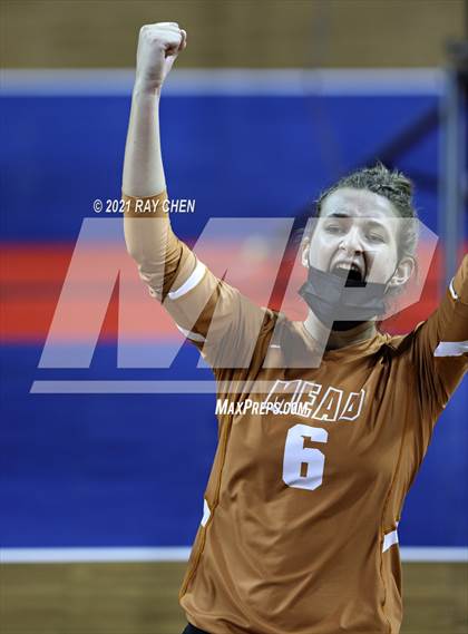 Thumbnail 1 in Palmer Ridge vs. Mead (CHSAA 4A Championship) photogallery.