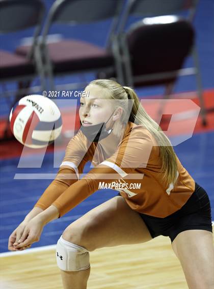 Thumbnail 2 in Palmer Ridge vs. Mead (CHSAA 4A Championship) photogallery.