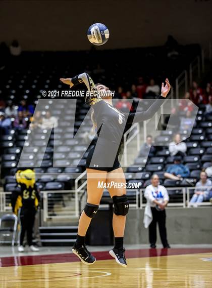 Thumbnail 3 in Bushland vs. Columbus (UIL Volleyball 3A Semi-Finals)  photogallery.