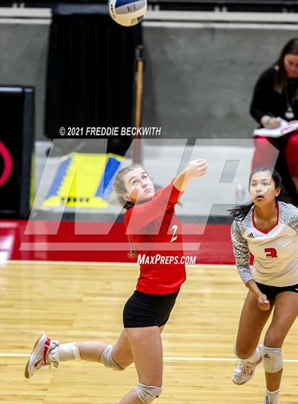 Thumbnail 3 in Bushland vs. Columbus (UIL Volleyball 3A Semi-Finals)  photogallery.