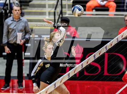Thumbnail 2 in Bushland vs. Columbus (UIL Volleyball 3A Semi-Finals)  photogallery.