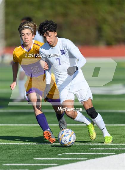 Thumbnail 1 in Liberty Hill vs Boerne (Alamo Heights Tournament) photogallery.
