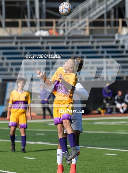 Thumbnail 2 in Liberty Hill vs Boerne (Alamo Heights Tournament) photogallery.